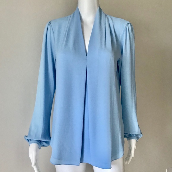 MICHAEL Michael Kors V-Neck Pleat Blue Top NWOT M - Picture 6 of 6